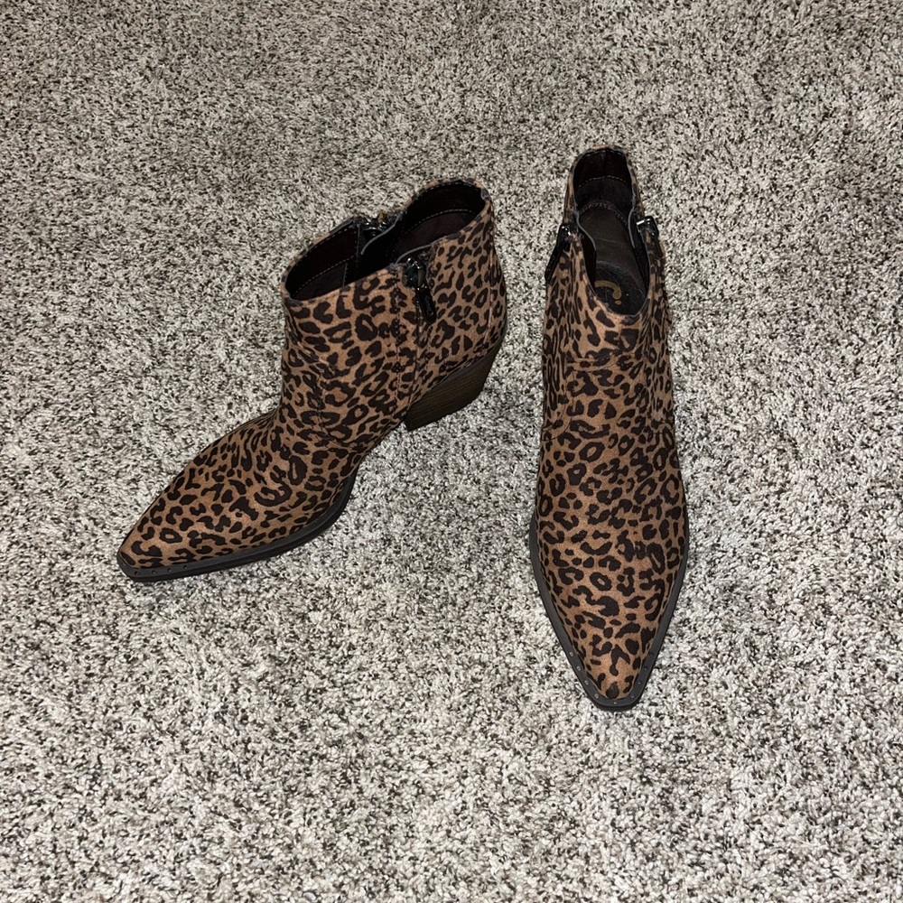 Like New Circus Sam Edelman Booties Leopard 8